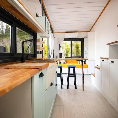 Holiday home Rita Tiny House Surrounded By Nature In
